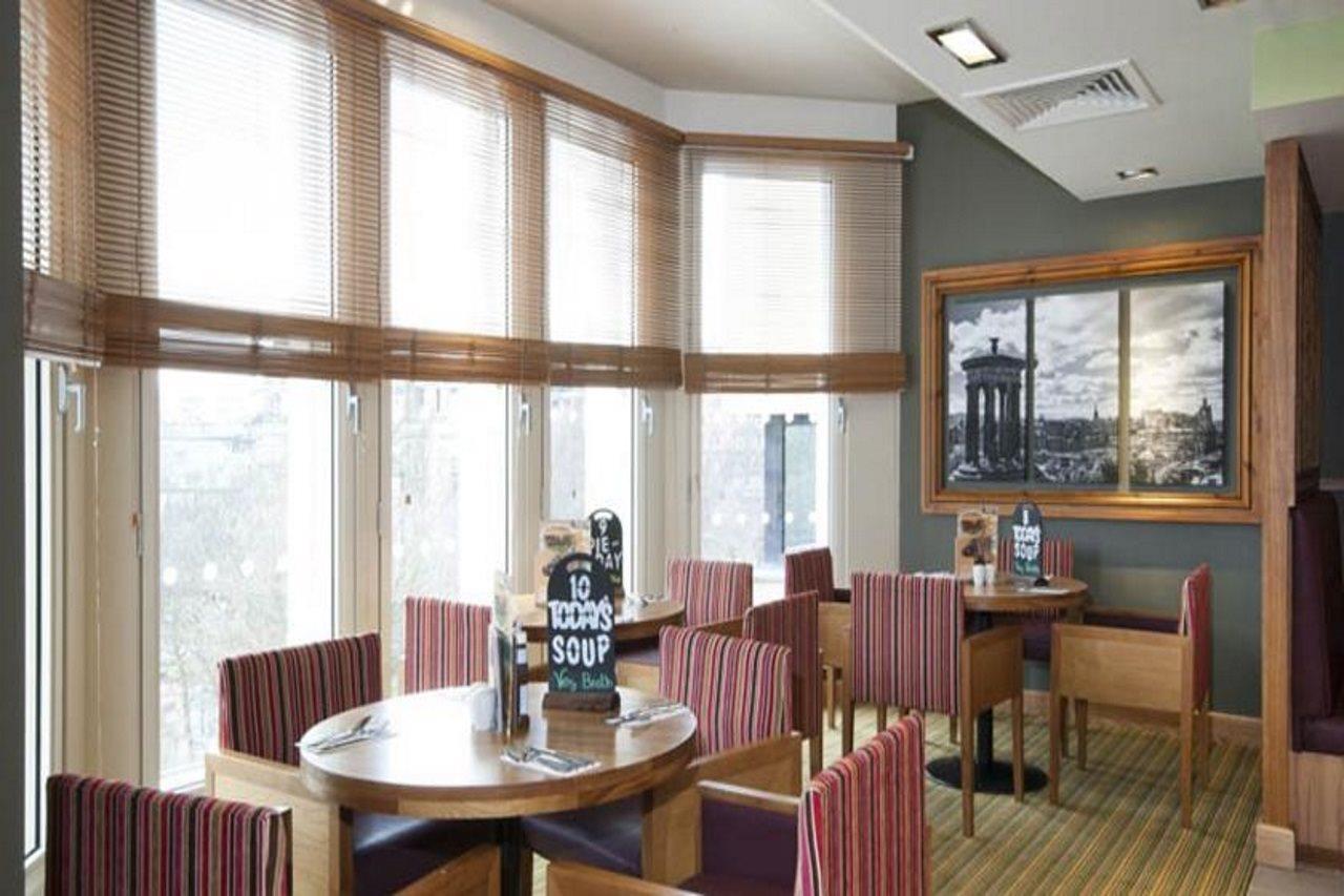 Premier Inn Edinburgh Princes Street Kültér fotó