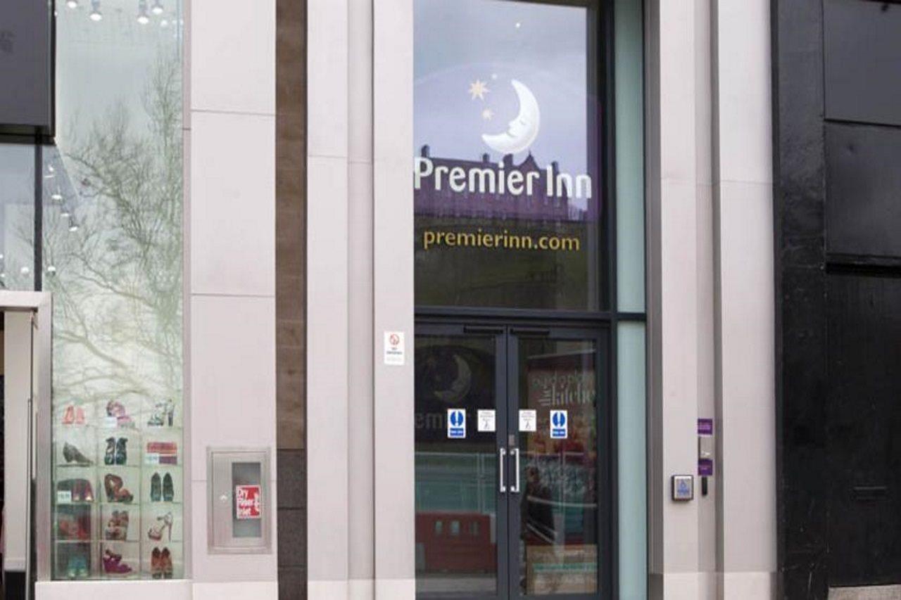 Premier Inn Edinburgh Princes Street Kültér fotó
